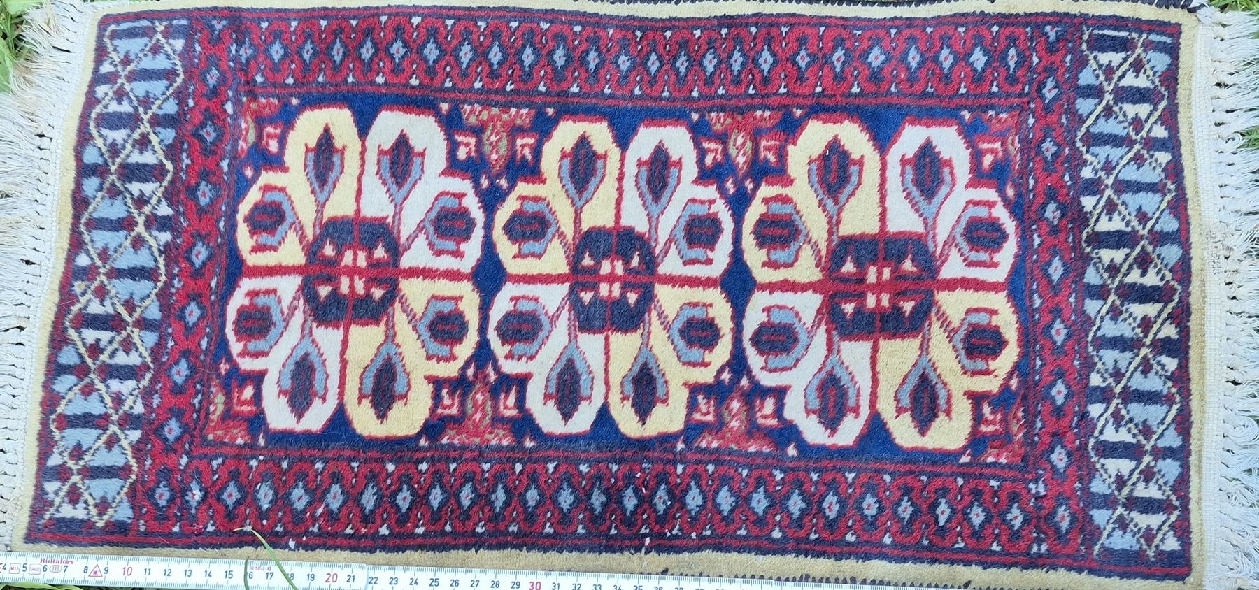 Tappeti: Charmant tapis oriental vintage, – Usato da Penthalaz venduto da yve_wsq8