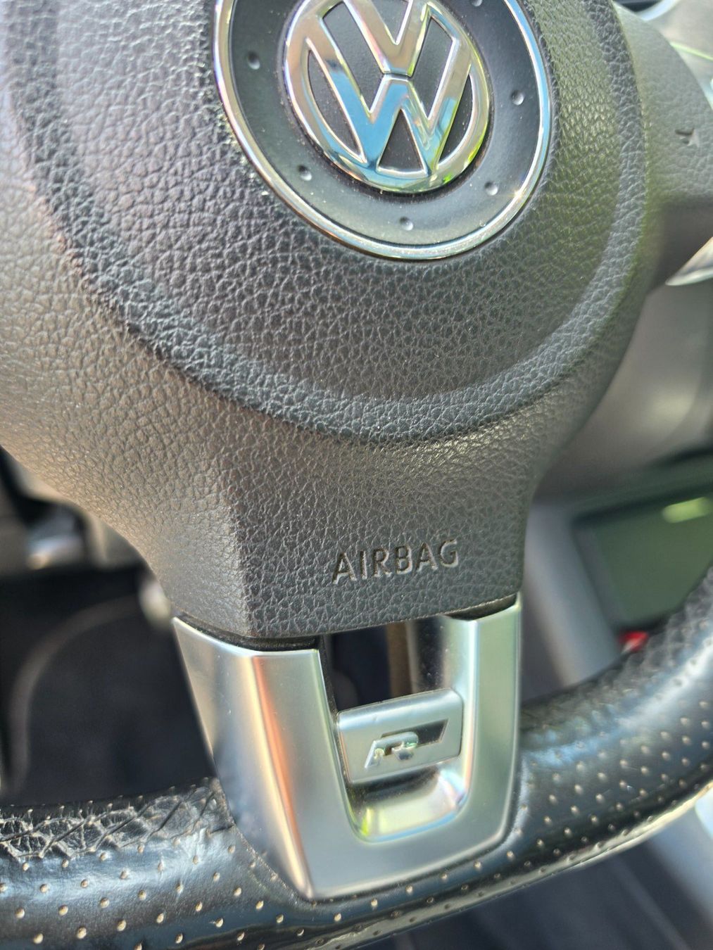 VW Automobili: VW Tiguan 2.0 TSI R-Line – Usato da Delémont venduto da Cmickey 3