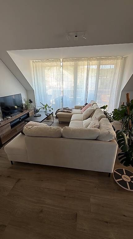 Divani: Grosses Cord-Sofa, beige, neuwertig – Usato da Würenlingen venduto da lagoe