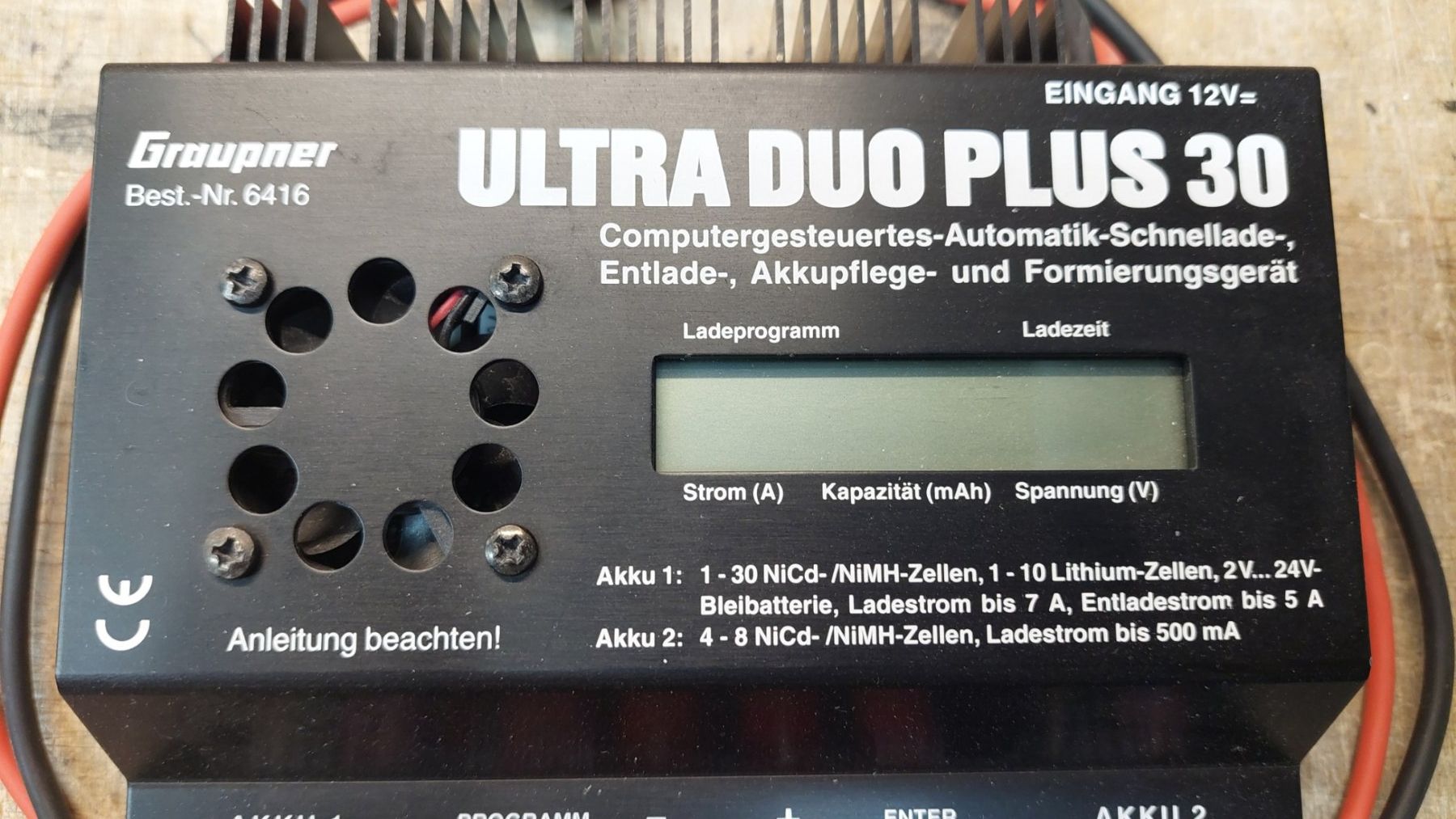 Graupner Batterie, Caricabatterie & Alimentatori: Graupner Ladegerät Ultra Duo Plus 30 – Usato da Bülach venduto da Raky