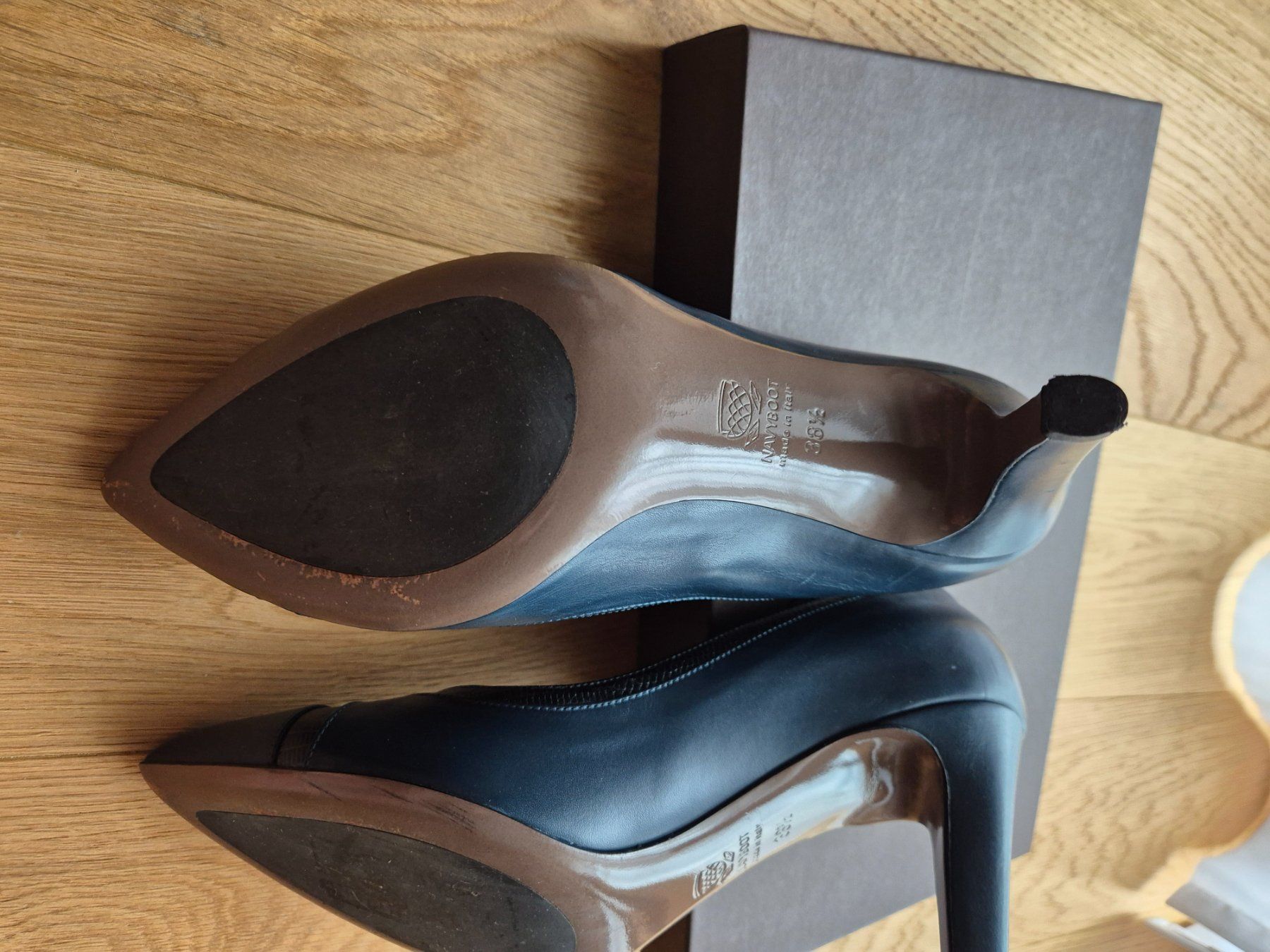 Navyboot Scarpe da donna: NAVYBOOT navy blue leather pumps P.38 – Usato da Satigny venduto da Helene2014 5