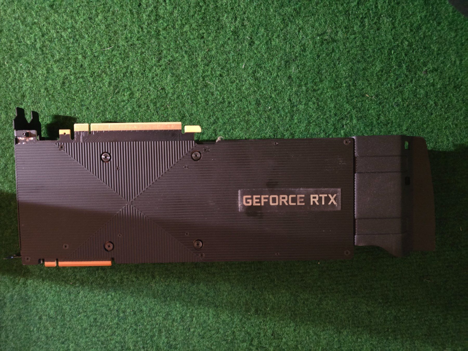 Nvidia Schede grafiche: RTX 2080TI – Usato da Münchenbuchsee venduto da ModellBlitz 1