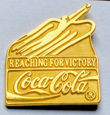 Coca-Cola Plaketten & Abzeichen: exklusiver  Coca-Cola Pin  sehr rar – Gebraucht aus Pfäffikon ZH von Colacity