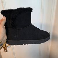 New Yorker Winterboots Schwarz Gr. 40/40.5 Kuschelig