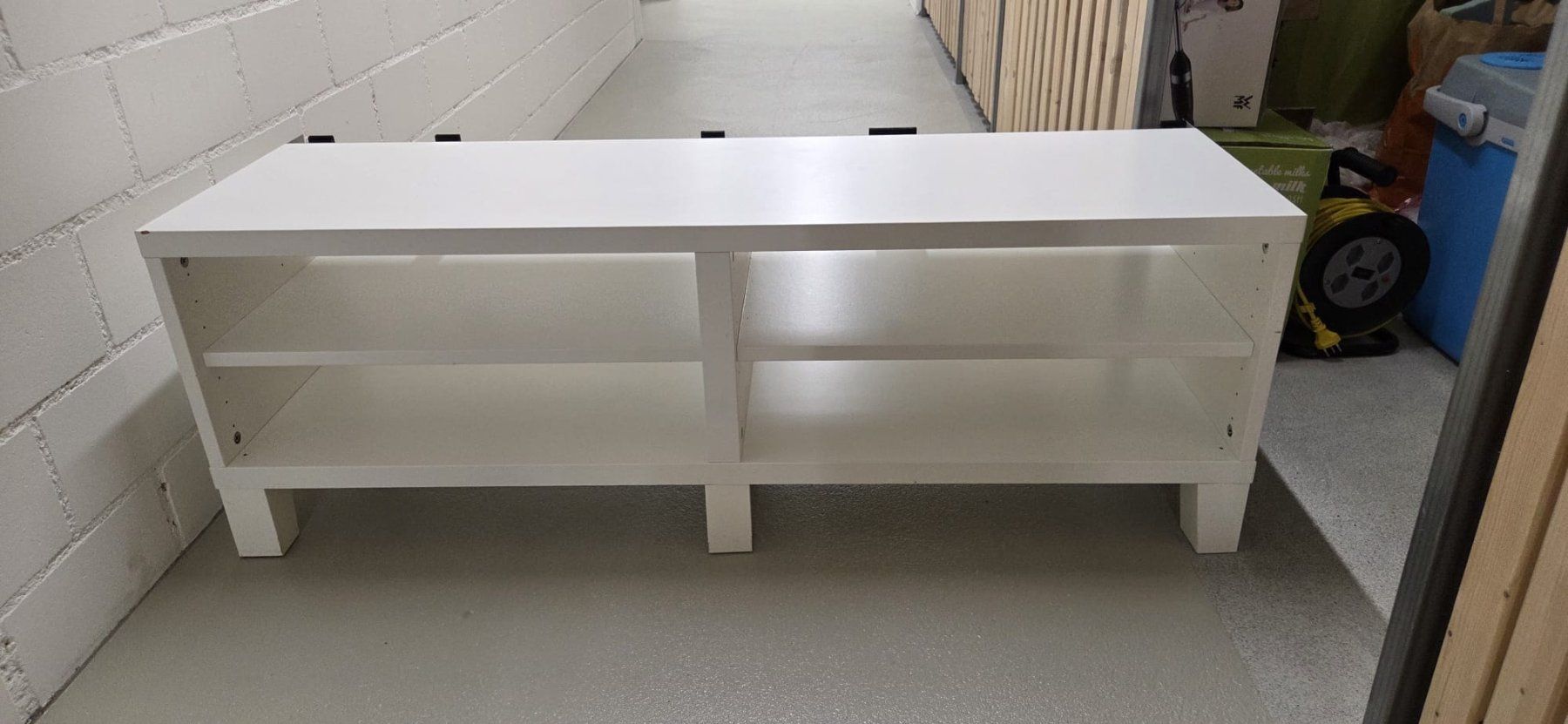 Ikea Mobili TV: gebrauchtes tv möbel von ikea in weiss – Usato da Bern venduto da jmmcano