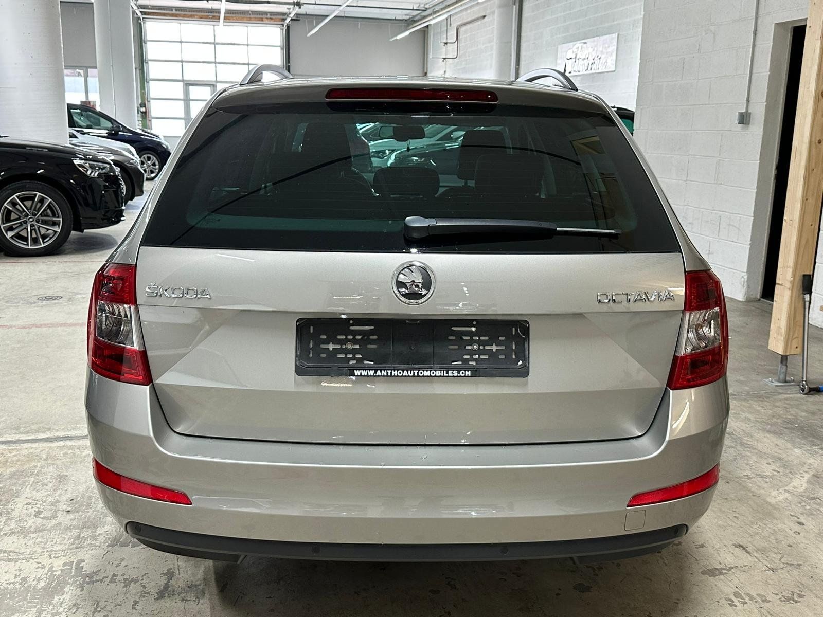 Skoda Automobili: SKODA Octavia Combi 1.4 TSI Elegance – Usato da Aclens venduto da sobacopeludo 7