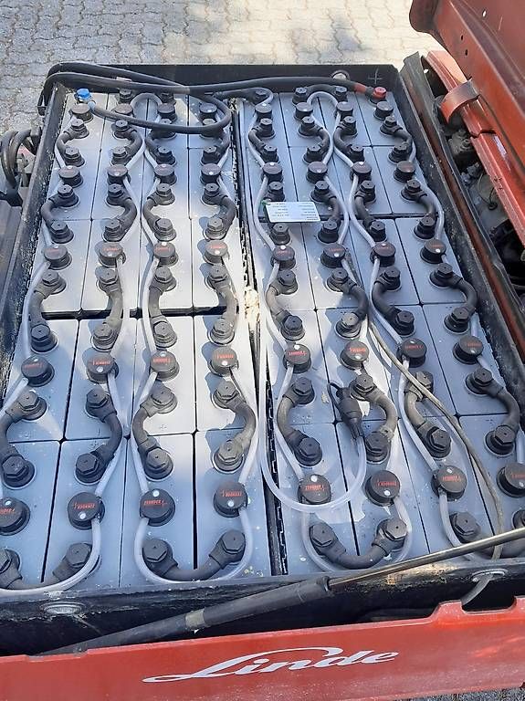 Linde Carrelli elevatori e a forche: Elektrostapler Linde mit neuwertiger Batterie – Usato da Ossingen venduto da BCM-40 2