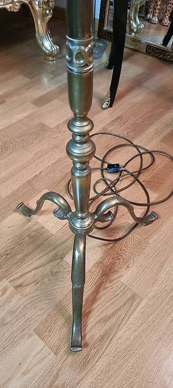 Lampen: Antike, massive Stehlampe aus Messing – Gebraucht aus Kaufdorf von Nati-Nati 4