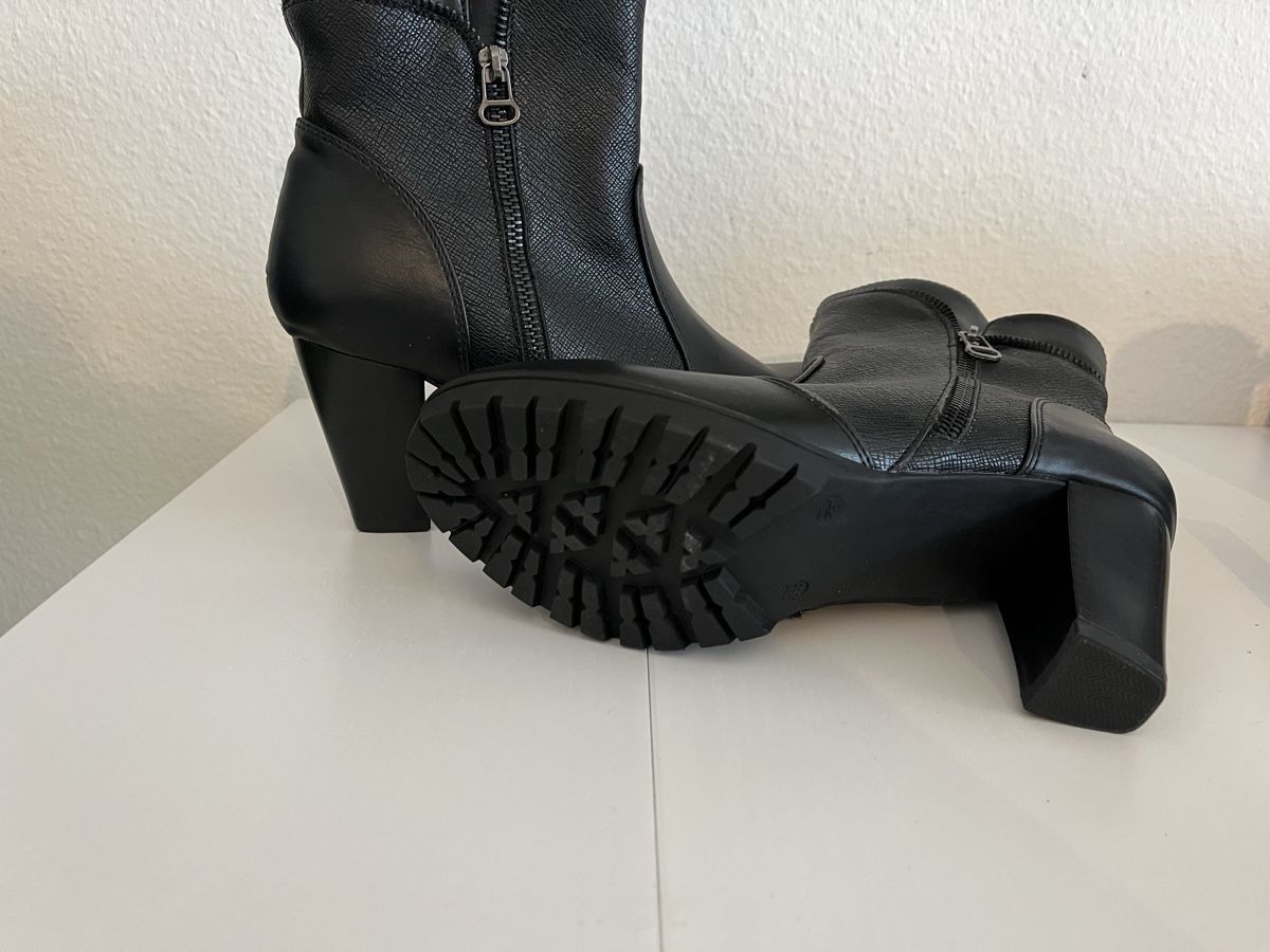 Scarpe da donna: Stiefelette schwarz – Nuovo (secondo la descrizione) da Winterthur venduto da RomeoSilver 2