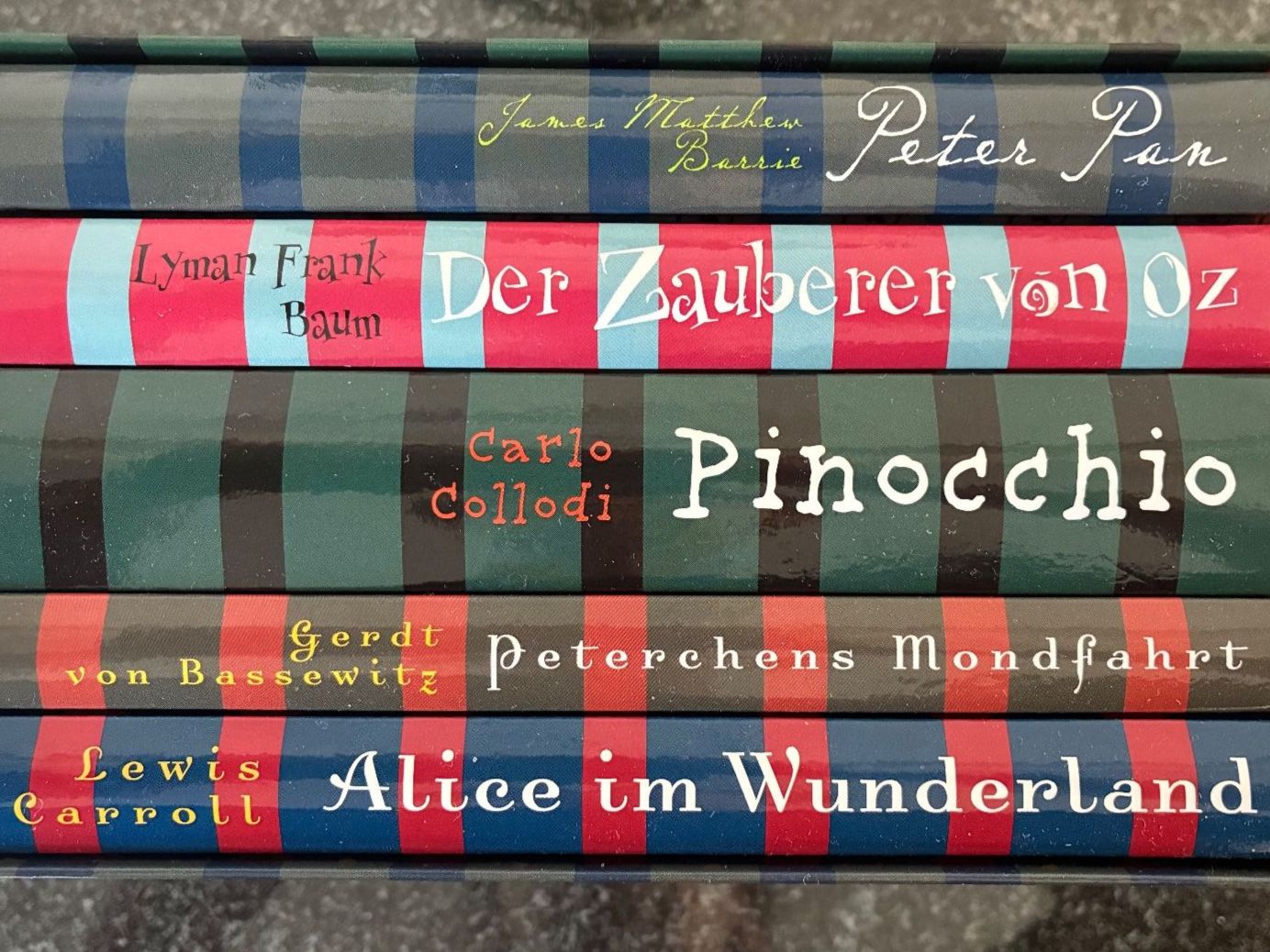 Livres: Kinderbuch-Klassiker – Neuf (Voir description) à Wetzikon ZH par chris7pat