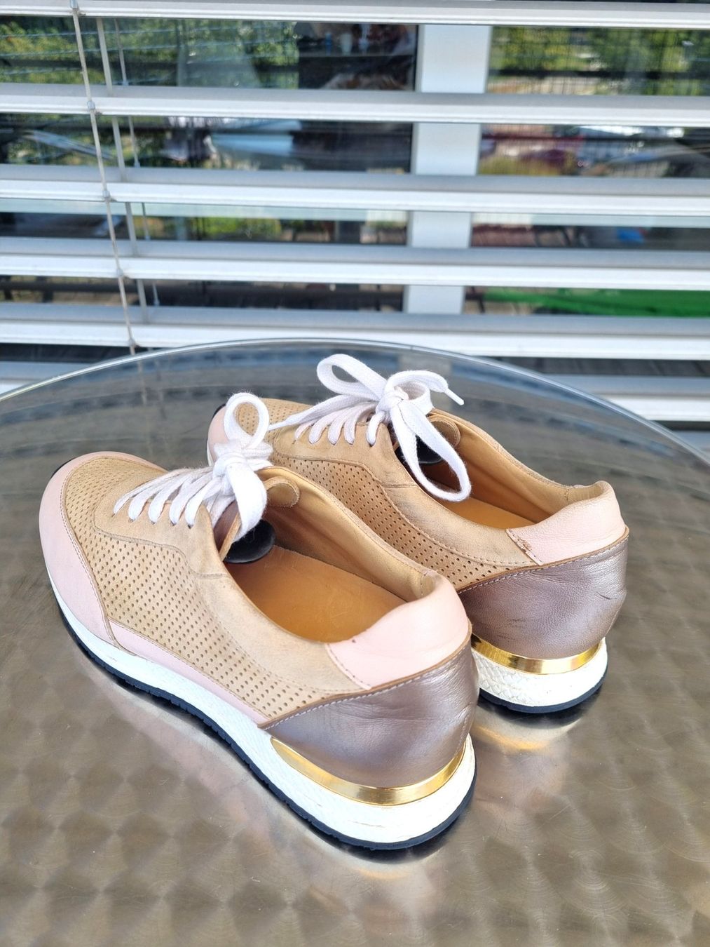 Navyboot Damenschuhe: NAVYBOOT Damen Sneakers Gr. 38 – Gebraucht aus Glattbrugg von Adriano2014 1