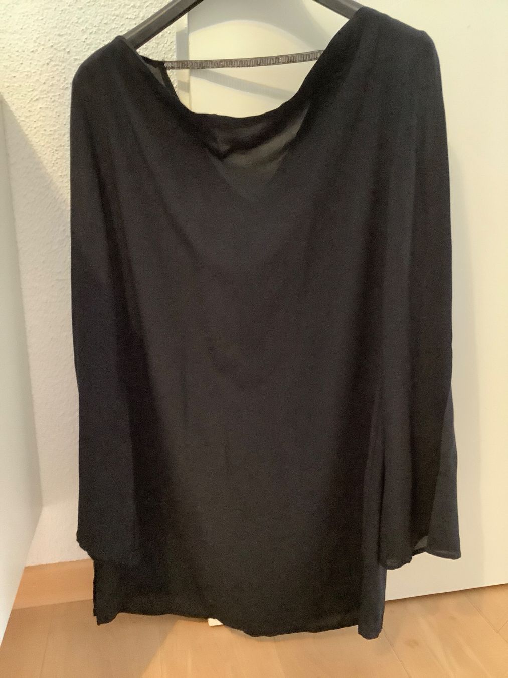 Camicette: Bluse schwarz mit Glitzerband – Usato da Triesen venduto da boston7