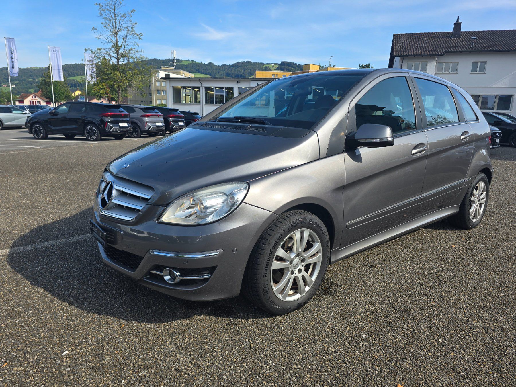 Mercedes-Benz Automobili: Mercedes Benz B 180 Autotronic – Usato da Goldach venduto da CityGOAuktion
