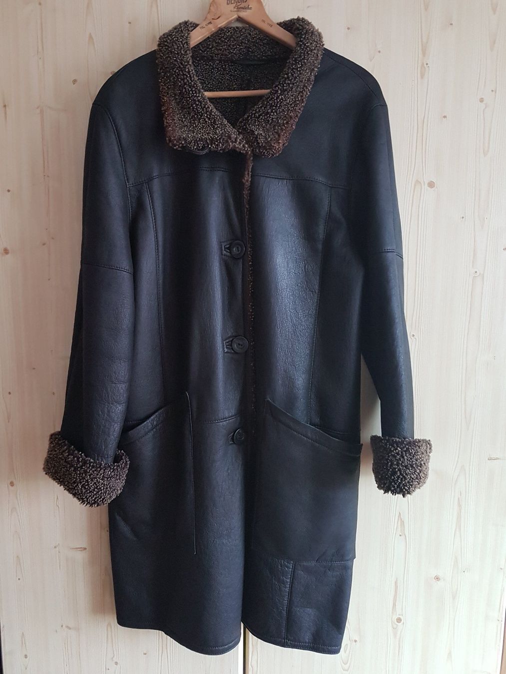 Cappotti: Ledermantel Damen schwarz – Usato da Villnachern venduto da OnkelTom007