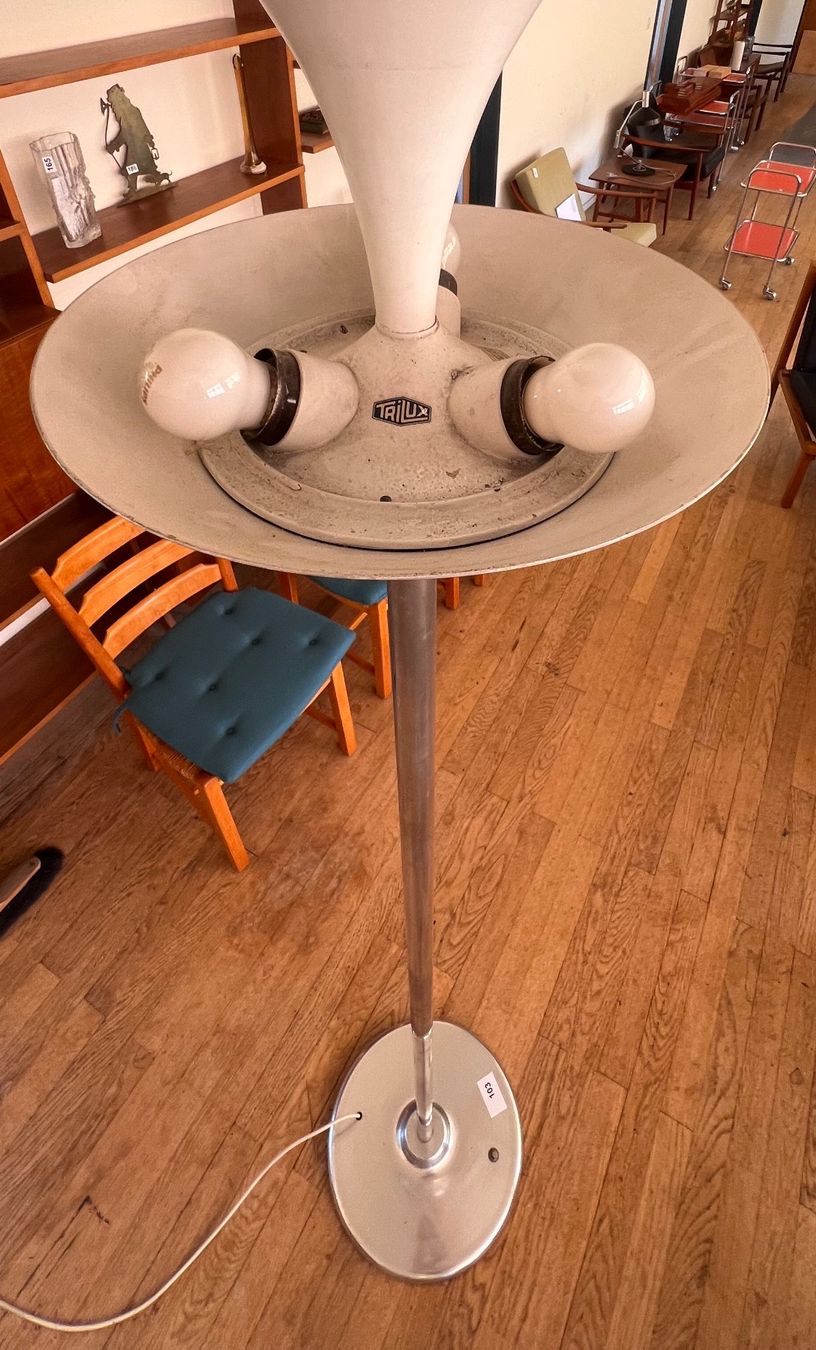 Lampes: Trilux, Indirekt-Leuchte, 1937 – D'occasion à Tecknau par smoothtentacles 4