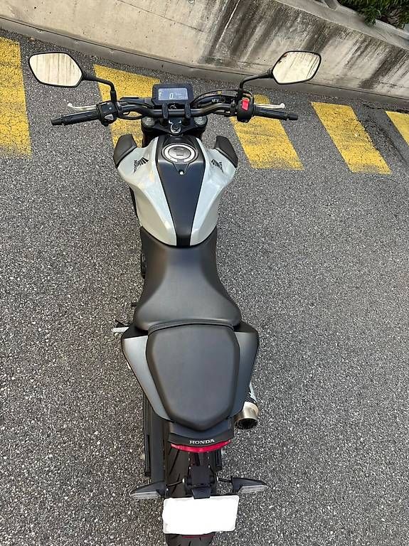 Honda Strasse: Cb125r – Gebraucht aus Sion von sim_b2cb 3
