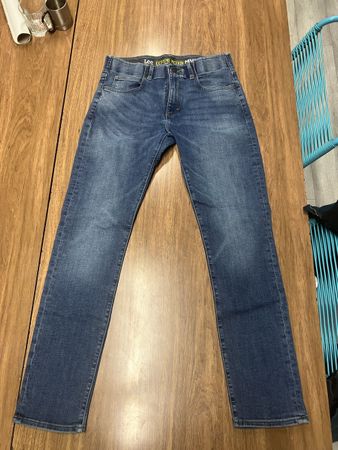 Jean Lee Extreme Motion MVP, taille 33/32, comme neuf