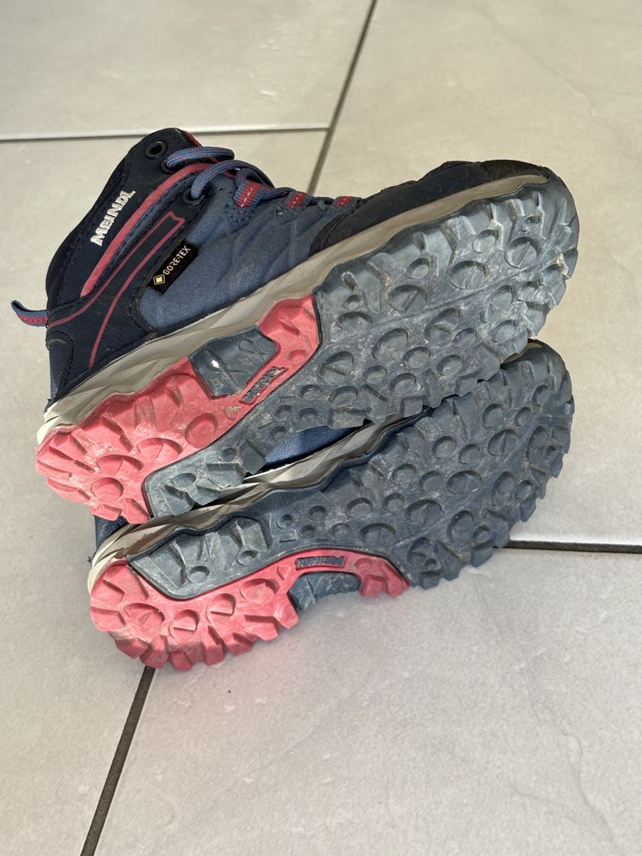 Meindl Scarpe per ragazzi: Meindl Kinder Wanderschuh, wasserdicht/ Gr 26 – Usato da Chur venduto da swissklexx 3