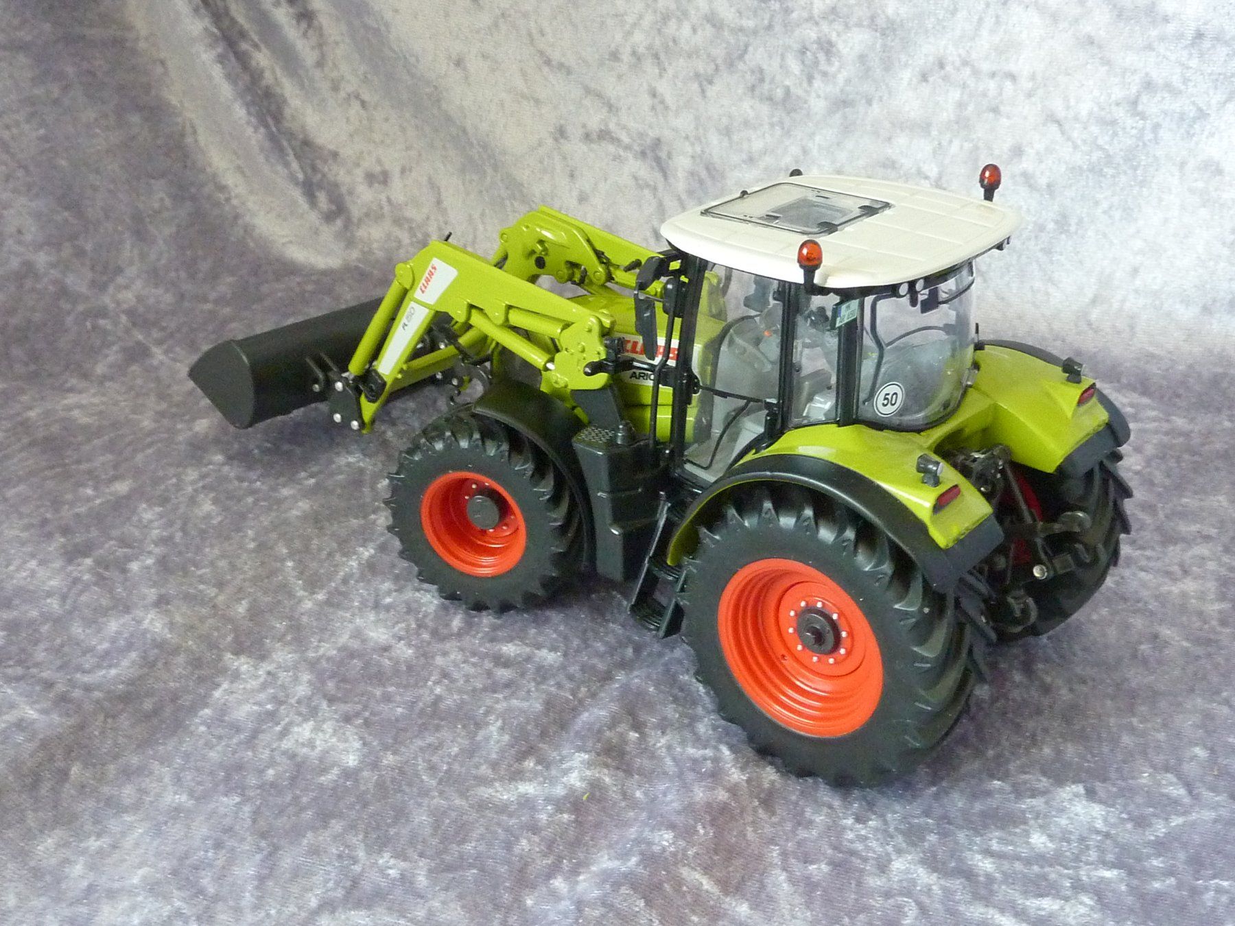 Kit di modellismo & Modellini statici: Claas Arion 650  1:32 – Nuovo (secondo la descrizione) da Dürrenäsch venduto da modellautos4you 2