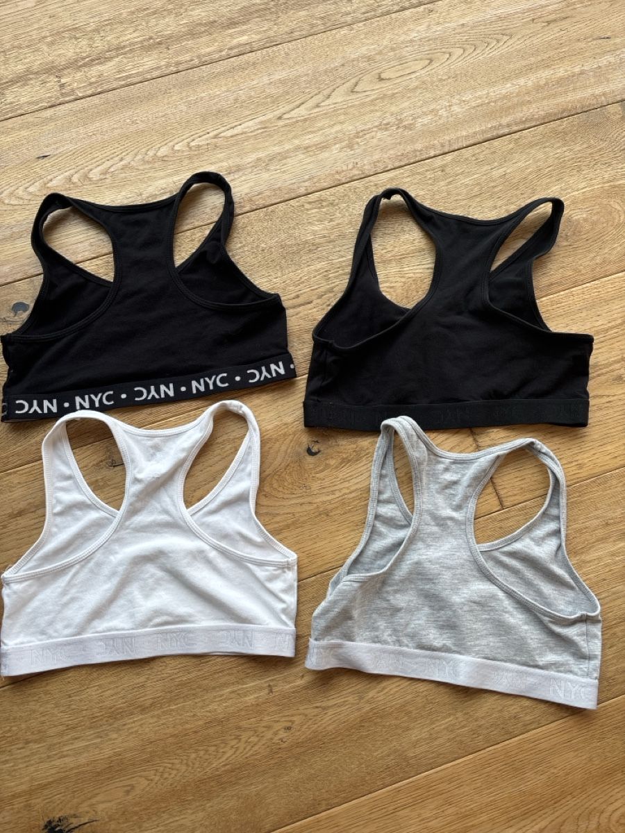 H&M Camicette, T-shirt & Top: Set mit 4 H&M Tops, NYC 146/152 – Usato da Wilen b. Wil venduto da b-mountain 5