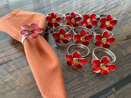 10 Serviettenringe mit roter Blüte