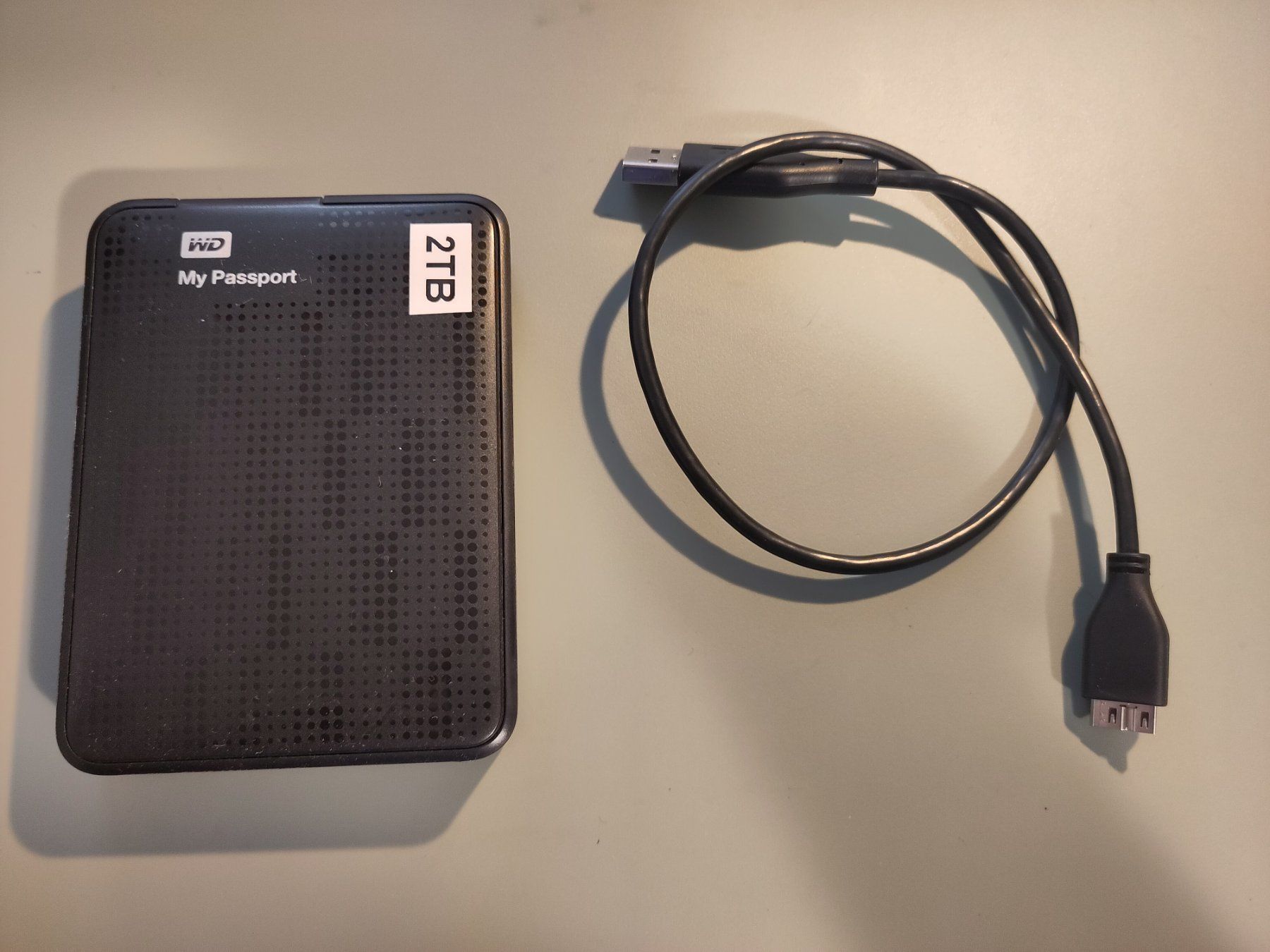 Western Digital Harddisks: WD Element externe hd 2tb – Gebraucht aus Sargans von