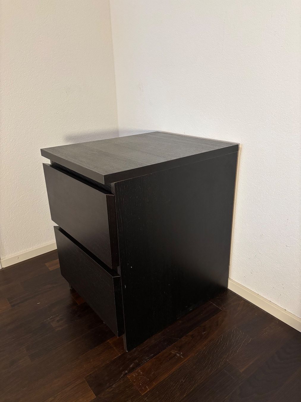 Comodini: Black Nightstand / Bedside Table (2 Drawers) – Usato da Zürich venduto da cisar97 1