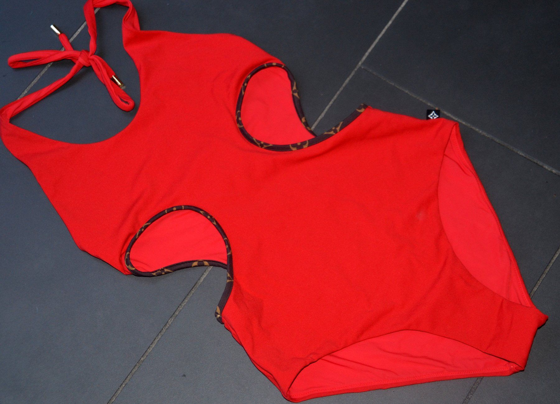 Louis Vuitton Costumi da bagno & Bikini: Badeanzug Louis Vuitton maillot de bain .36 – Usato da Collonges venduto da Auganien 2
