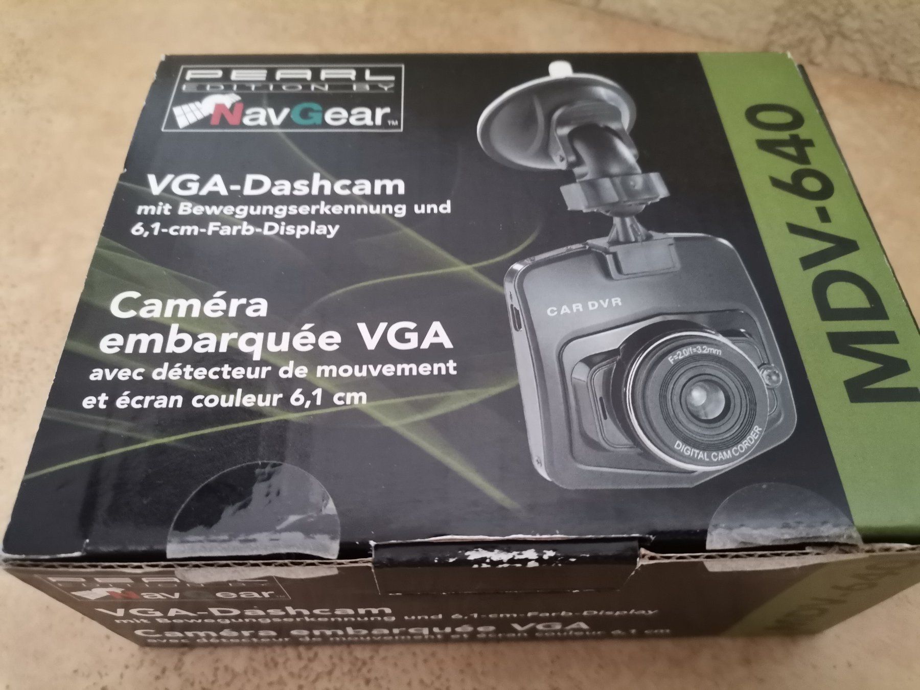 Appareil photo: Dash-Kamera – Défectueux à Oftringen par Esthiboy