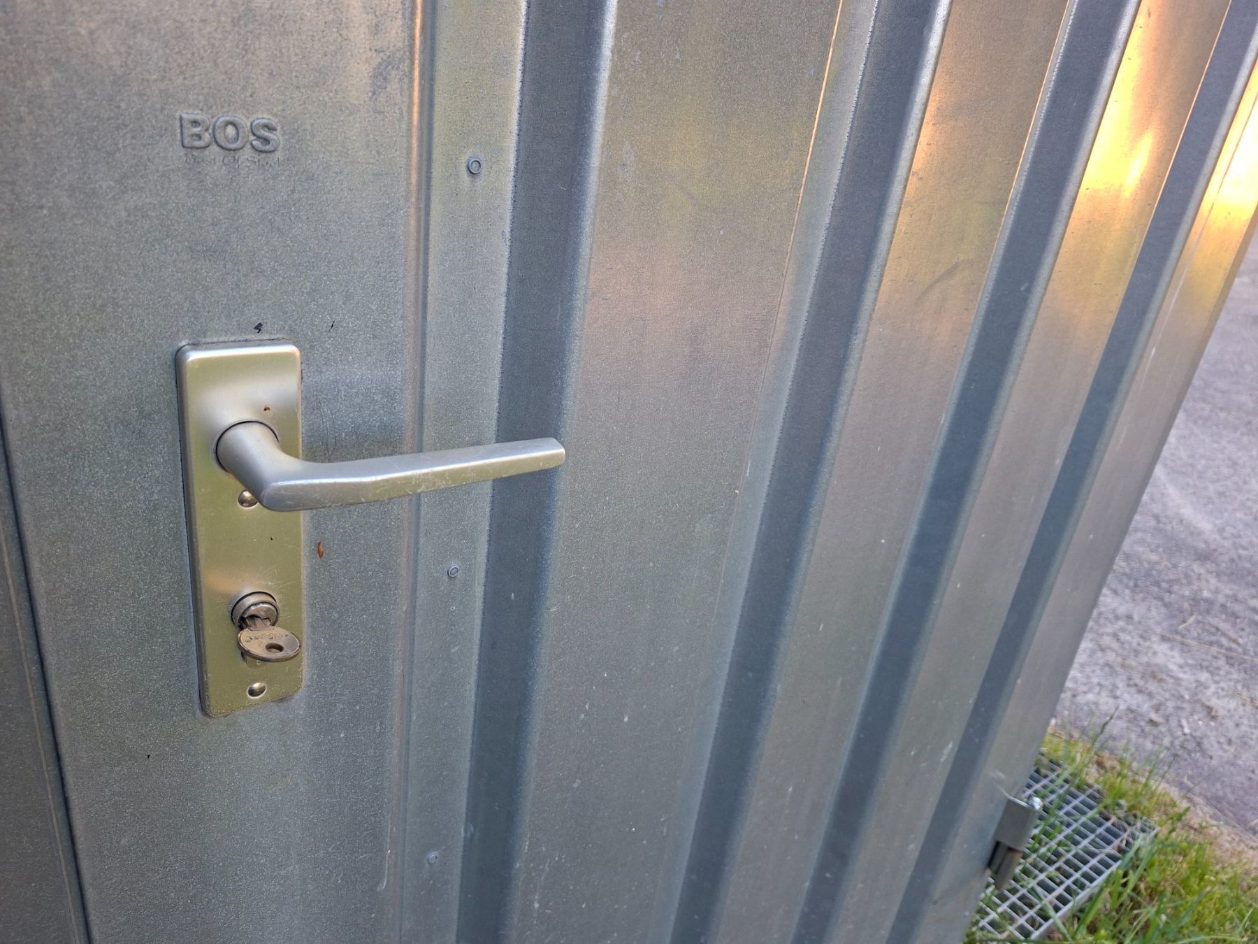 Conteneurs de construction: Lagercontainer Materialcontainer 4 Meter lang 2 Meter breit – D'occasion à Schnottwil par Handwerk64 7