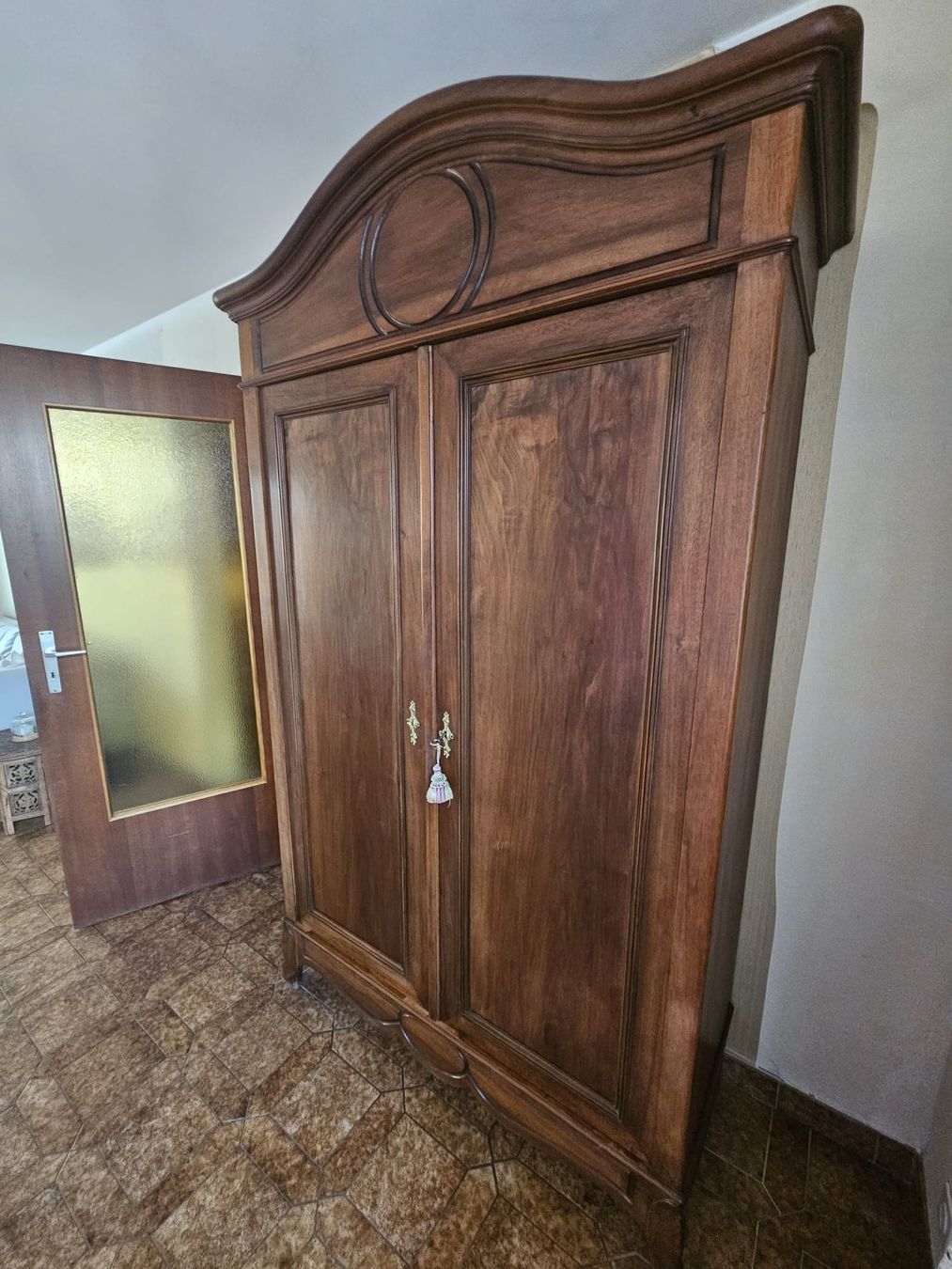 Armoires: Armoire en bois, 2 portes – D'occasion à Bussigny par Zabeth1030 3