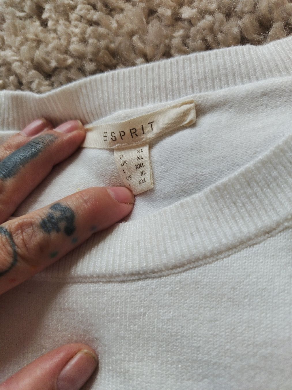Esprit Maglioni & Felpe: Esprit Pullover mit Perlen, Creme-Weiss, Grösse XL – Usato da Mumpf venduto da Roxy_Piercing 1