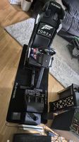Playseat Rennsimulator mit Ps4 Games und TV