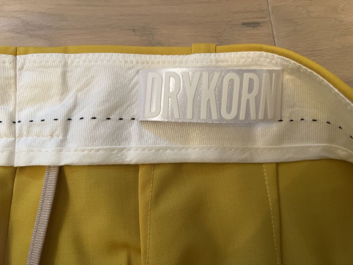 Drykorn Pantaloni: Drykorn Anzughose gelb – Nuovo e nell'imballaggio originale da Wittinsburg venduto da redrose296 2