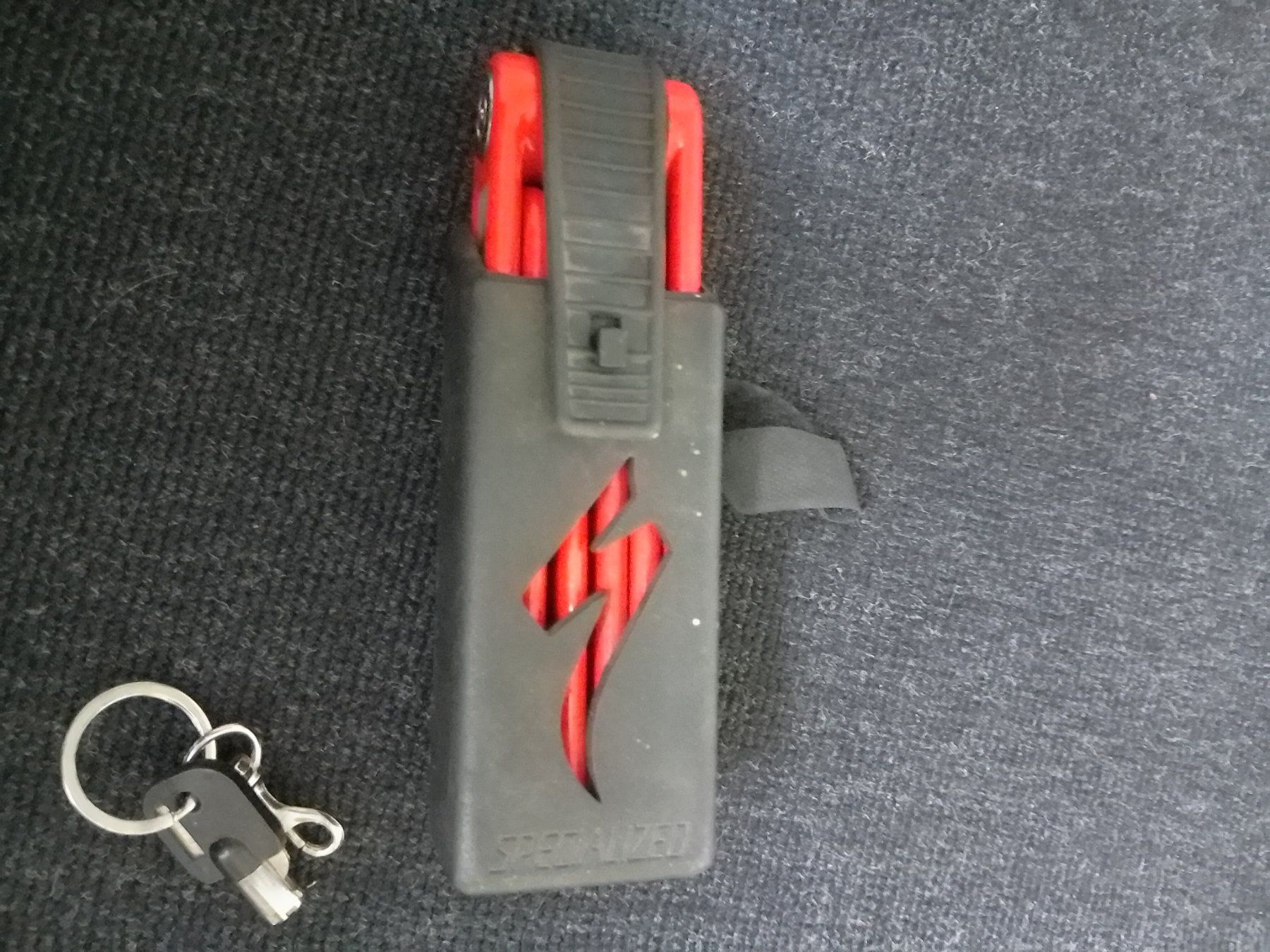 Cadenas: Faltschloss Specialized Wedlock – D'occasion à Oberdorf SO par oldschool45 5