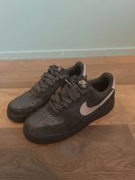 Nike Air Force Sneakers – Größe 42 – sehr guter Zustand 