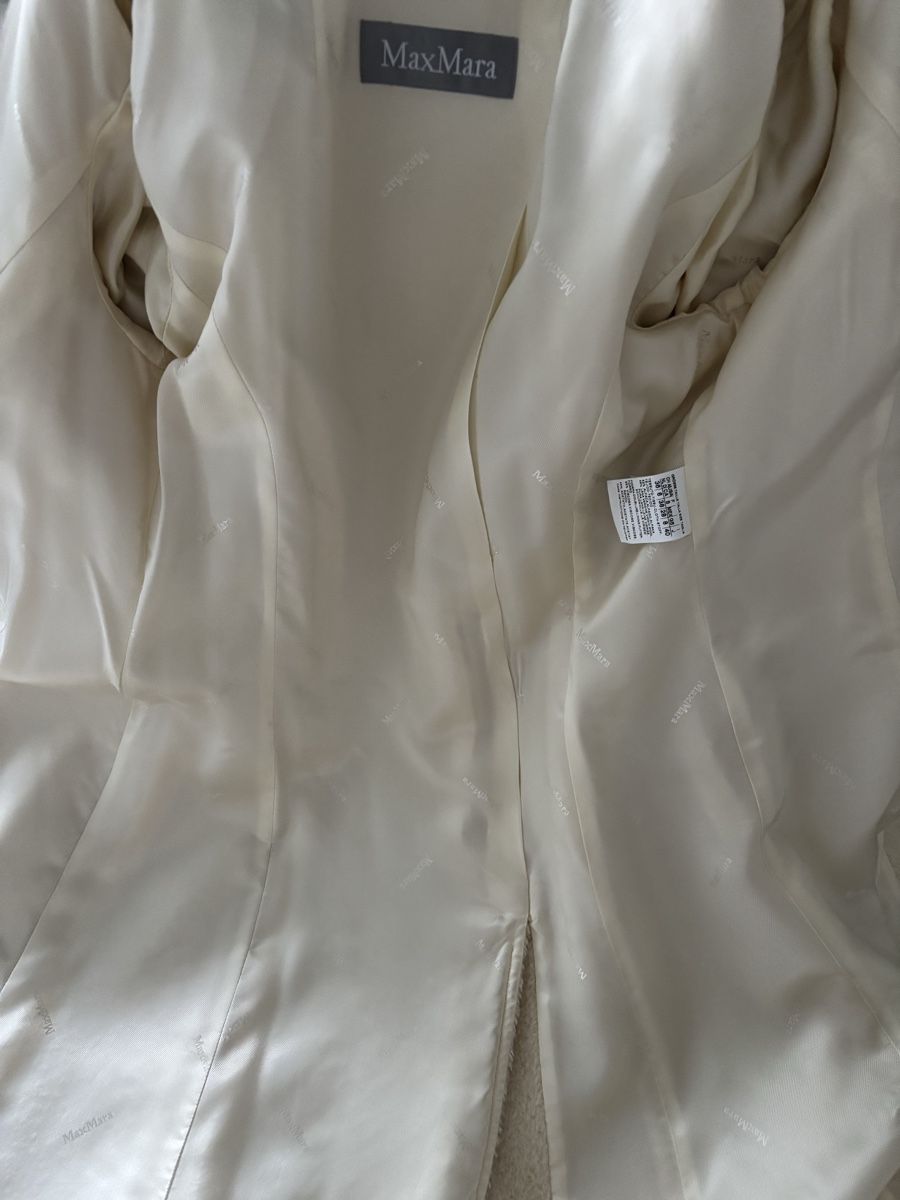 Max Mara Manteaux: Max Mara Mantel offwhite – D'occasion à Luzern par Chiara.Studer.9 1