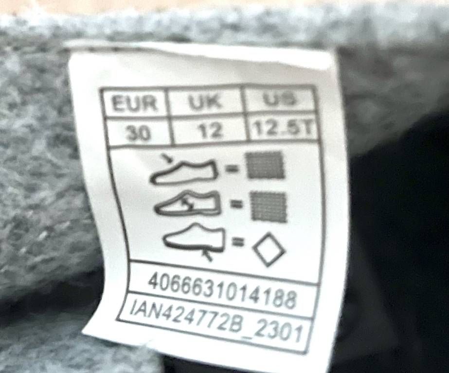 Schuhe für Jungen: Kinderhausschuhe Kuniboo Grösse 30 , Neu  – Gebraucht aus Eschenbach LU von arin91 2
