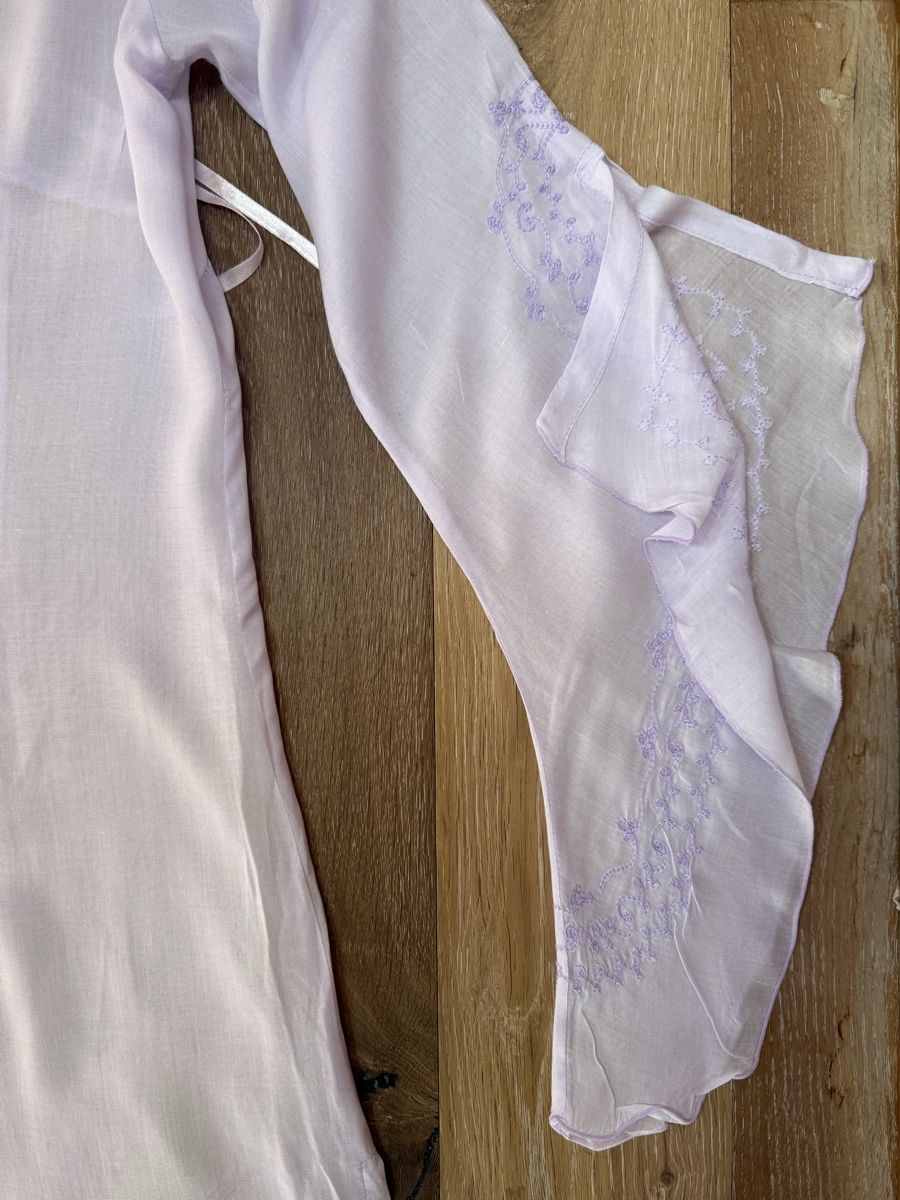 Tuniken: Great lilac embroidered kaftan. S – Neu (gemäss Beschreibung) aus Grund b. Gstaad von PlageNeigeplus 4