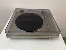 Plattenspieler Denon DP300F funktioniert