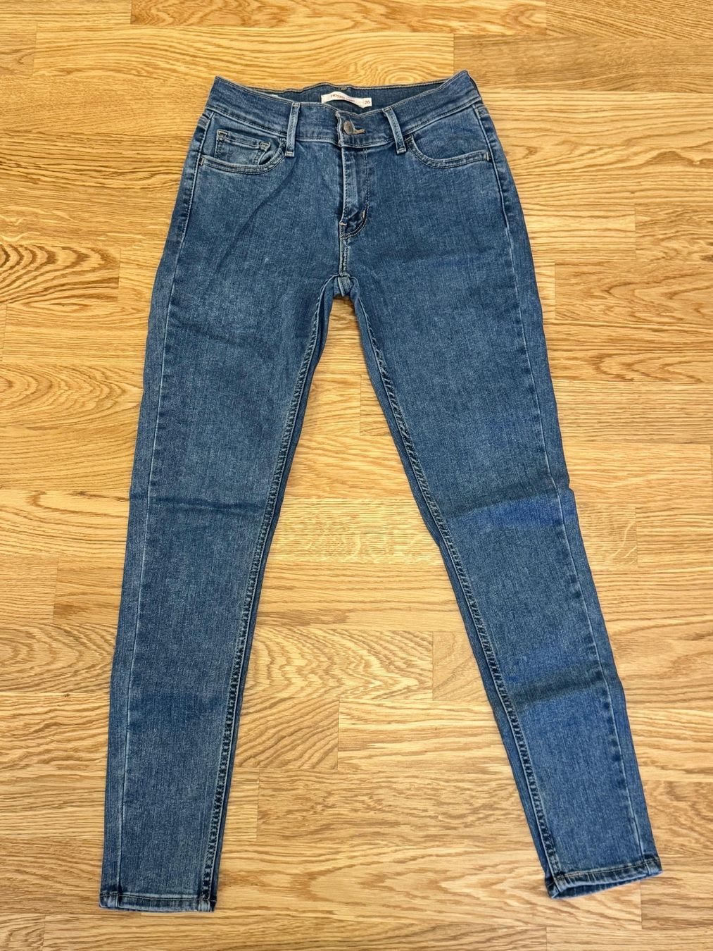 Levi's Jeans: Levis Jeans gr. 26 – Nuovo (secondo la descrizione) da Männedorf venduto da AeternusWatches