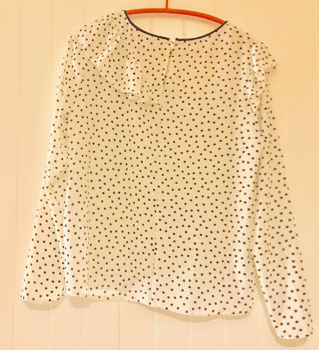 Tops: Top à pois en crêpe léger t.40 – Neu (gemäss Beschreibung) aus Sion von DayJenn