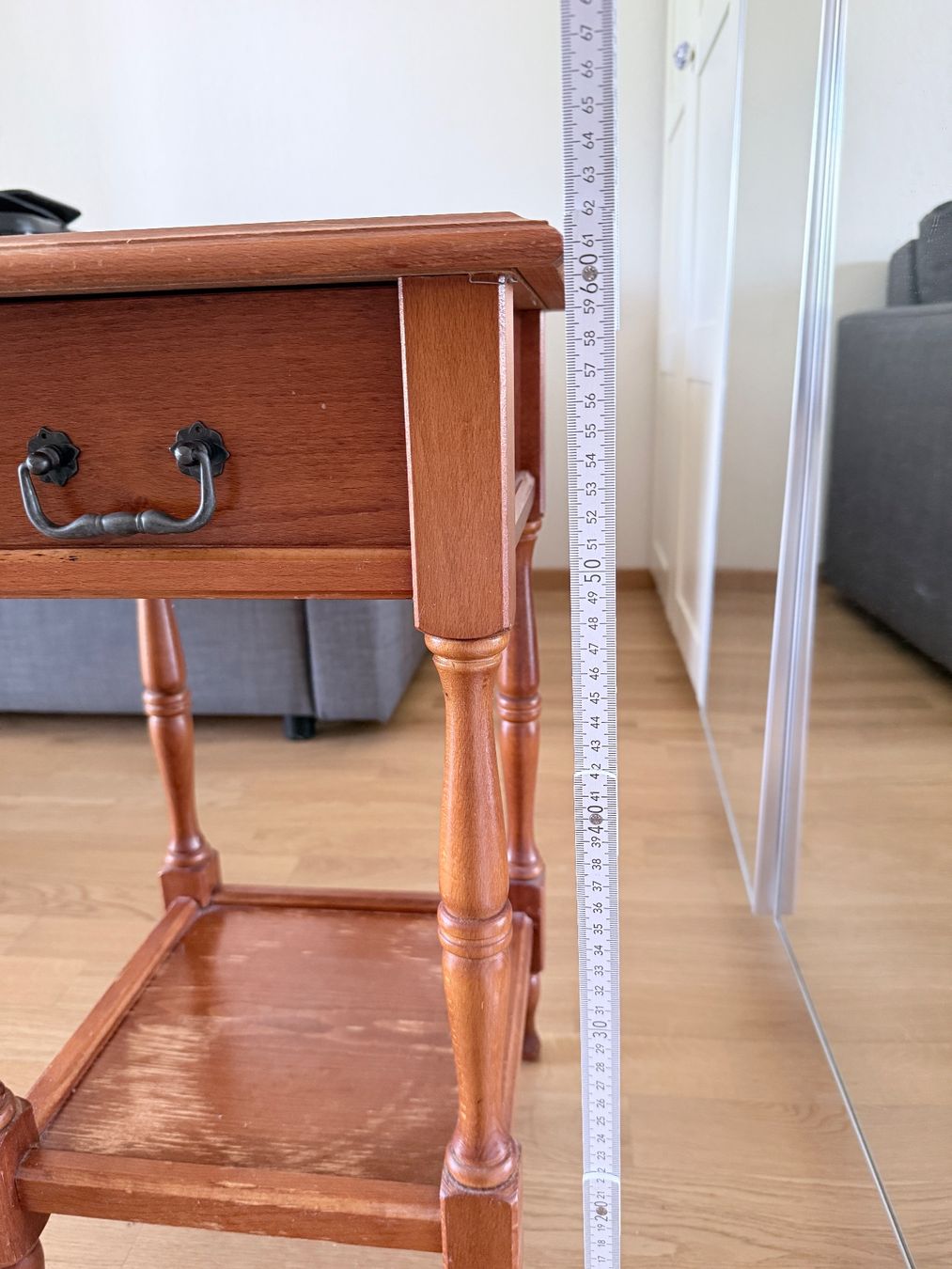 Cassettiere: Beistelltisch mit Schublade – Usato da Kusnacht venduto da pen_r2tn 3