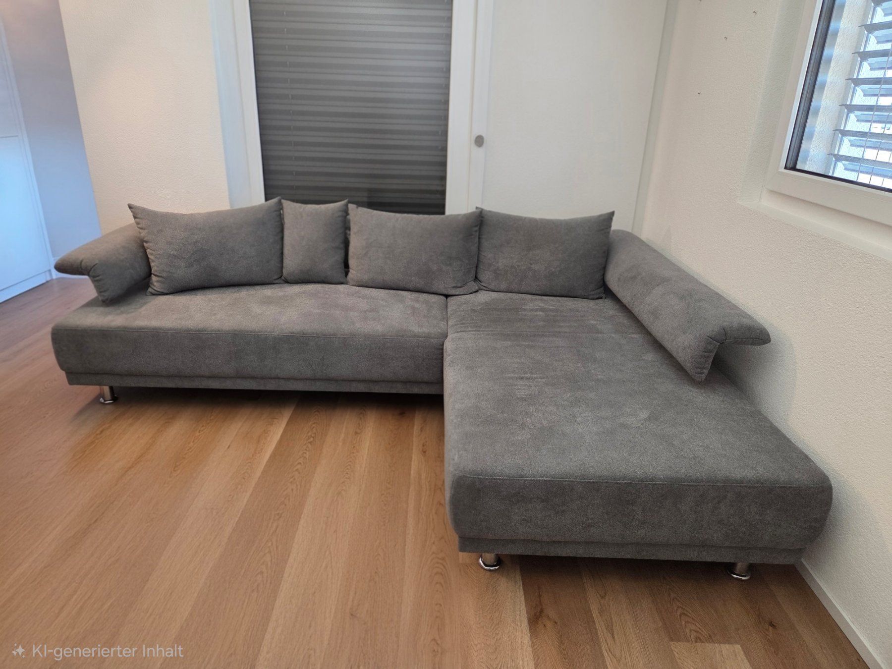 Divani: Ecksofa grau inkl. Kissen – Usato da Sirnach venduto da reg_bw5q 1