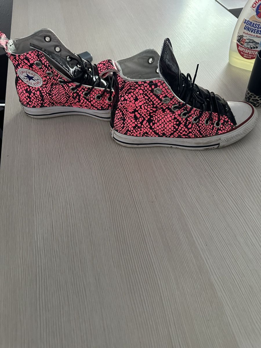 Converse Damenschuhe: Converse all star – Gebraucht aus Malvaglia von bla_z7xw 1