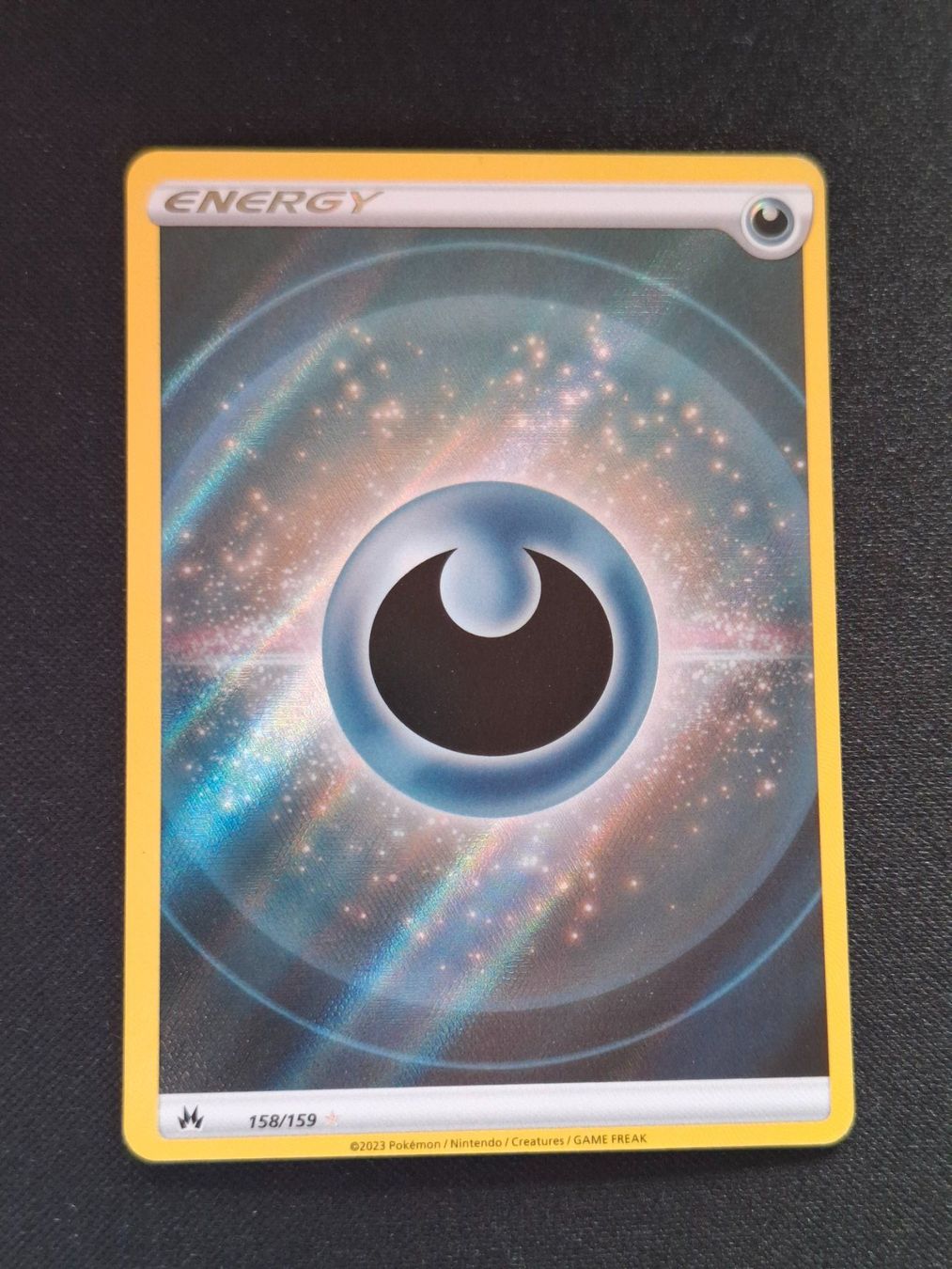 Pokémon Carte collezionabili: Pokemon Darkness Energy 158/159 Crown Zenith – Nuovo (secondo la descrizione) da Gammen venduto da Karbax