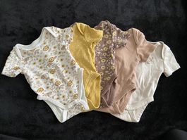 5 Baby-Bodys kurzarm C&A Gr. 56 – wie neu