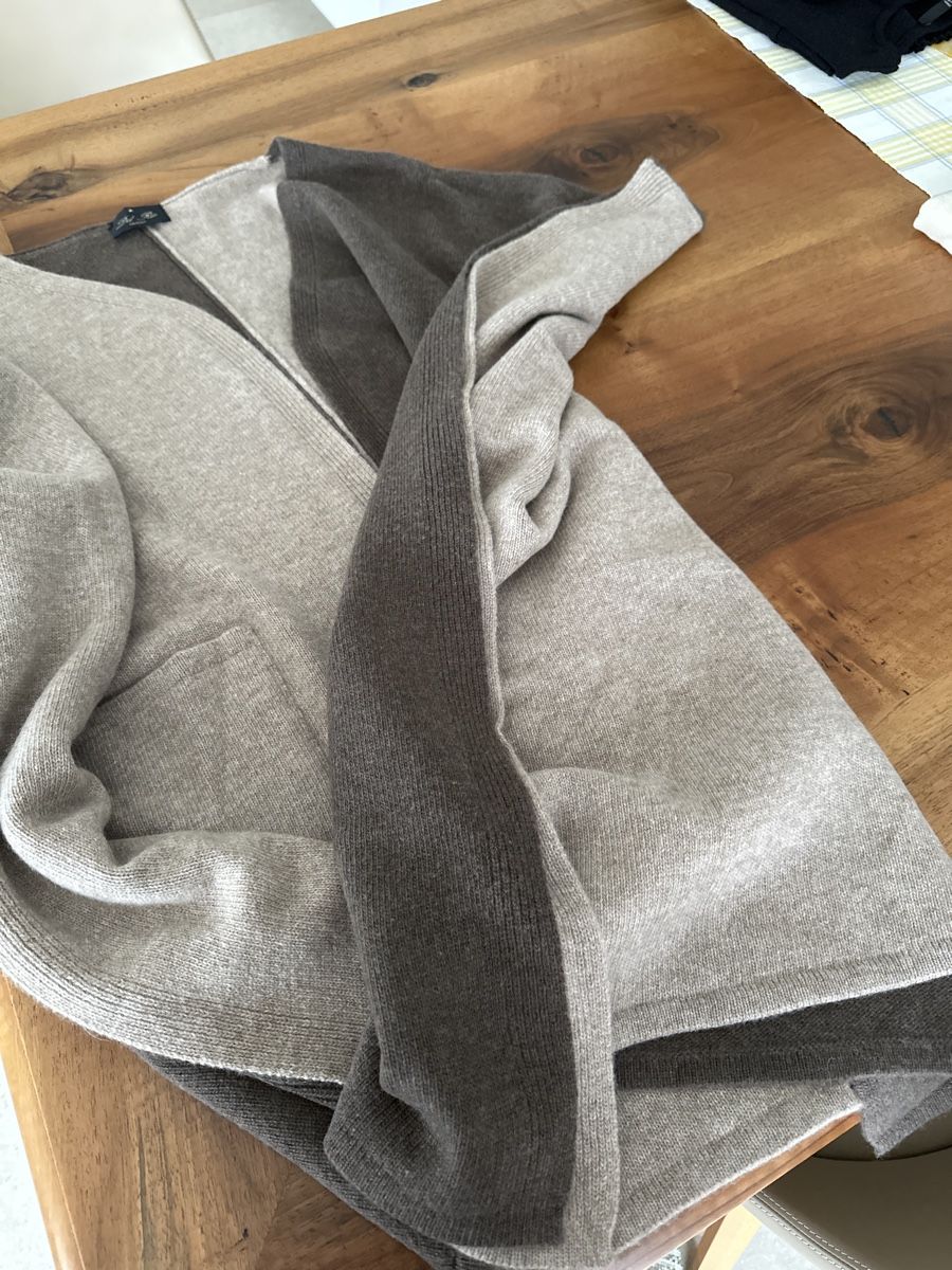 Altro in Moda donna: Poncho Cashmer – Nuovo (secondo la descrizione) da S. Antonino venduto da Swissbutler 1