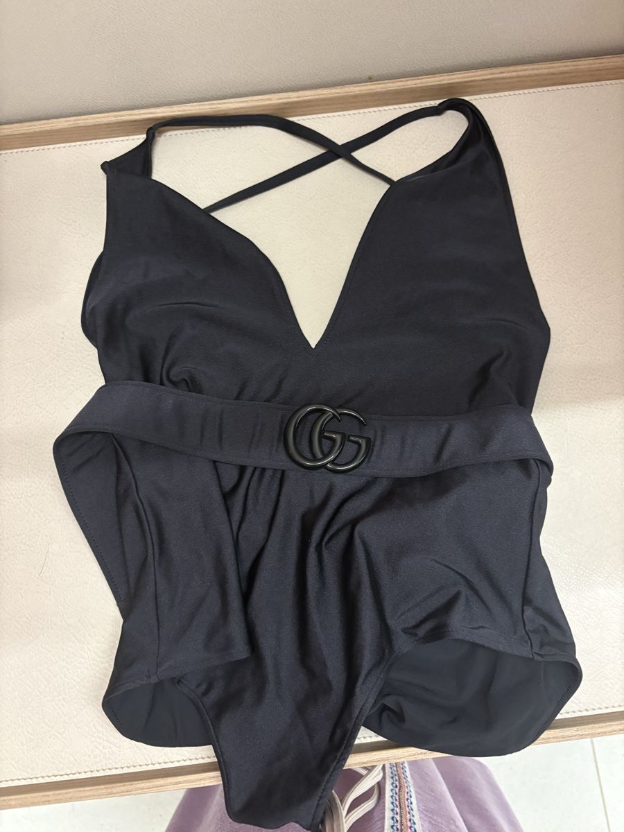 Gucci Costumi da bagno & Bikini: Schwarzer Badeanzug mit Gürtel, L neu – Nuovo (secondo la descrizione) da Hinterkappelen venduto da AlexBaumann80 3