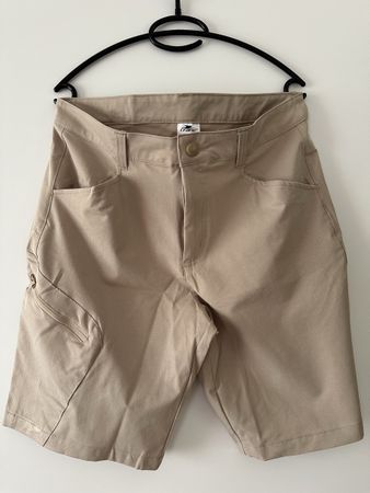 Kurze Hose, beige, Gr. M
